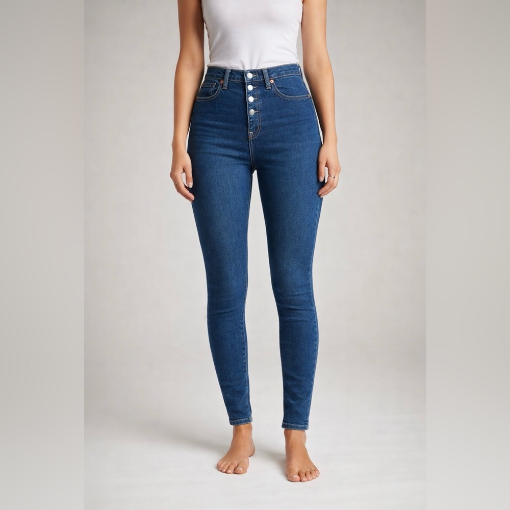 NWT Signature by Levi Strauss Women's Jeans💙